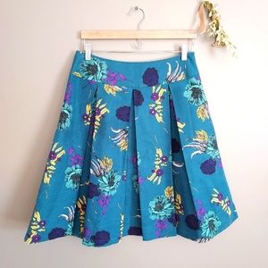 Body by Victoria Silk Blend Floral Skirt.   Size 10.